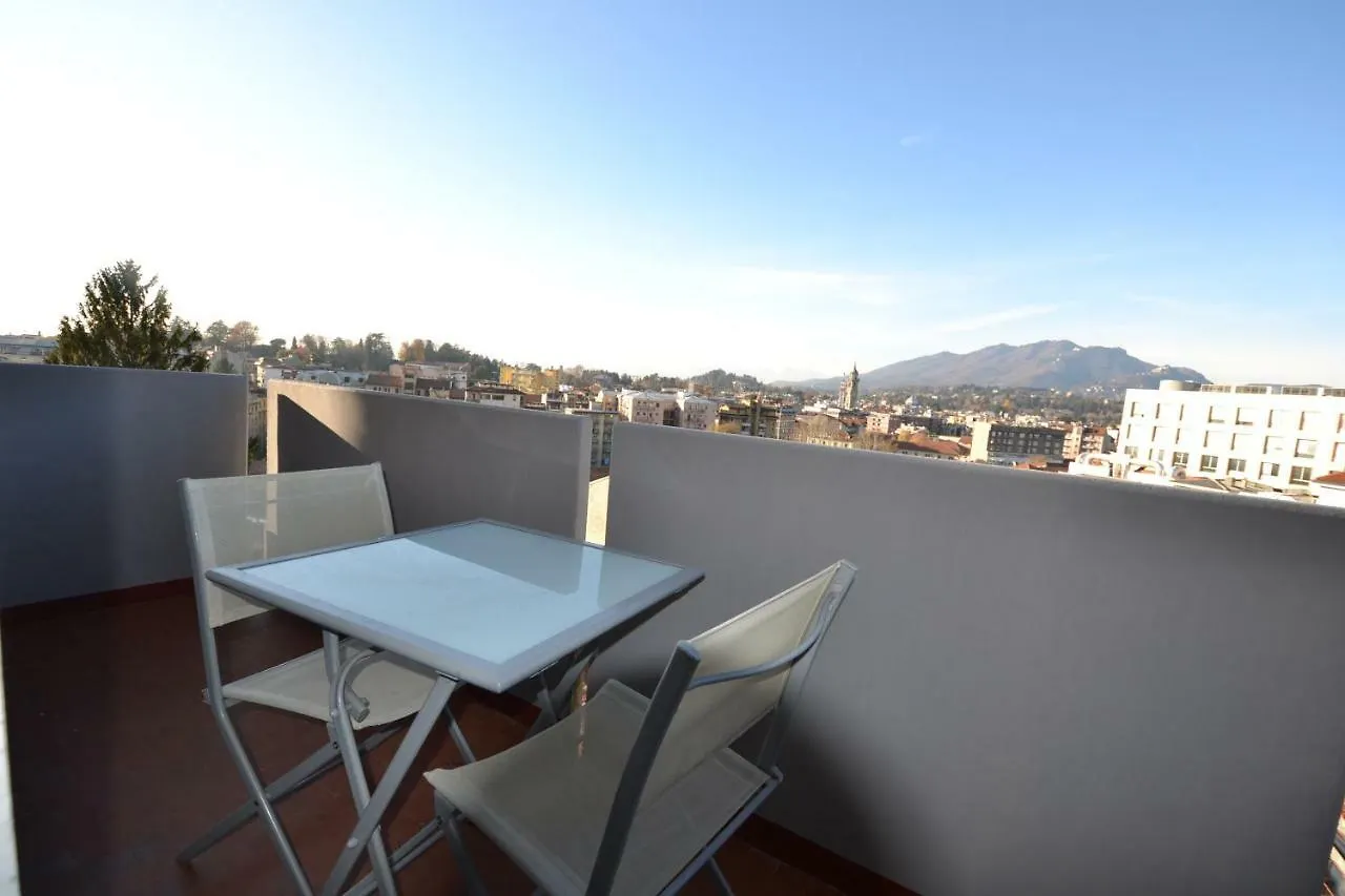 וארסה Biroldi Apartment